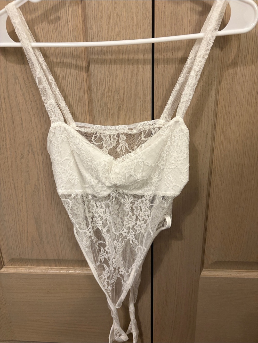SHEIN White Lace Sheer Floral Bodysuit